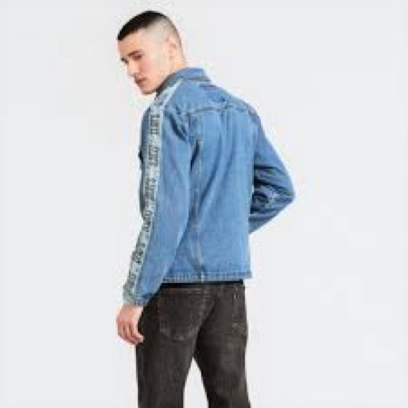 Men’s M Levi's Track Coach Side Stripe Blue Denim Jacket - Picture 4 of 10